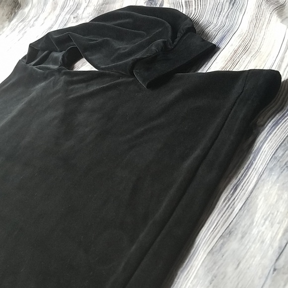 Black Velvet Top - Picture 6 of 8